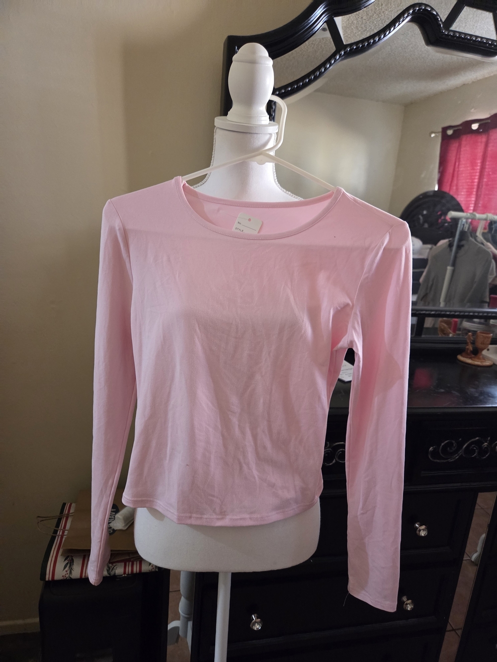 Classic Long-Sleeve Crewneck Top - Light Pink